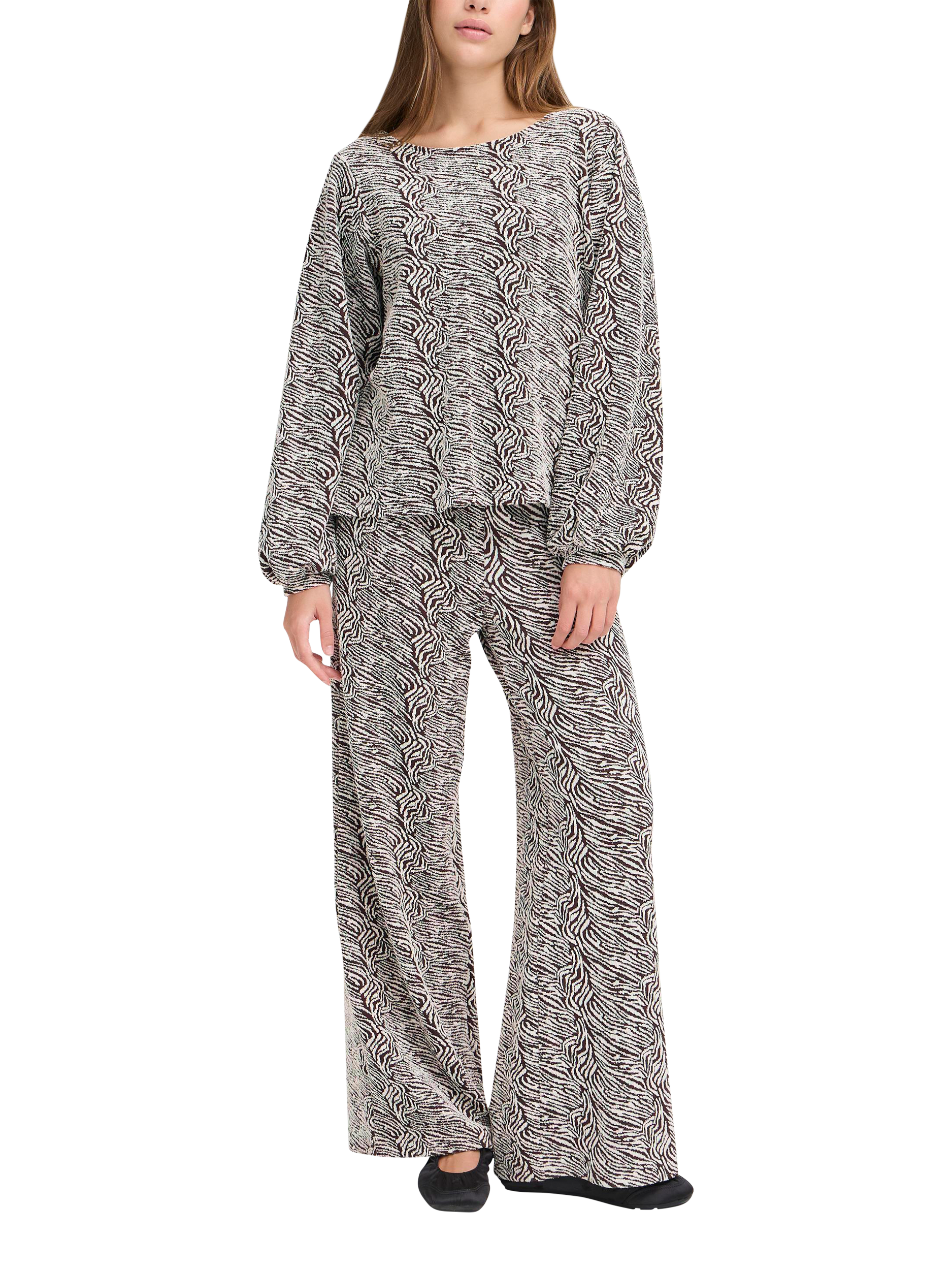 Product image 3 of 7, which shows ICHI Oelly Abstract Jumper, Coffee Bean/Birch, XS