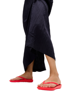 FitFlop IQushion Ergonomic Flip Flops - view 2, Cherry Tomato