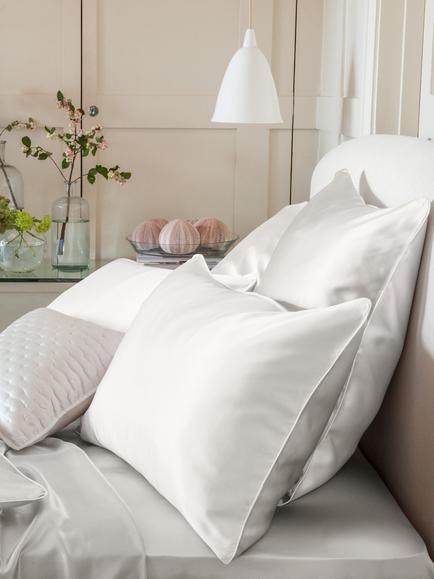 Gingerlily Mulberry Silk Fitted Sheets - view 2, Ivory