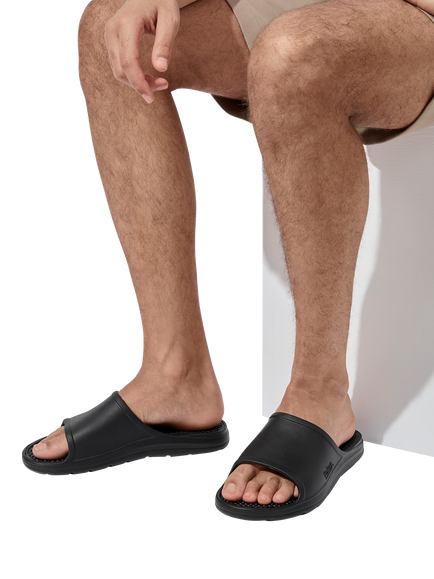 totes SOLBOUNCE Men's Classic Slider Sandals - view 2, Black