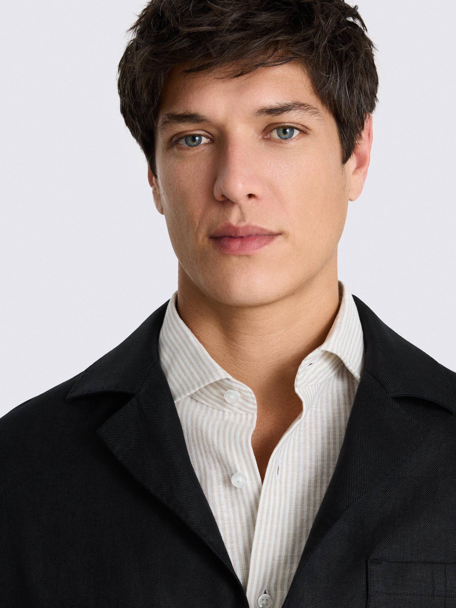 Product image 4 of 4, which shows Moss Linen Shacket, Black, XS