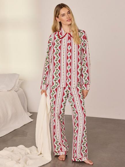 Chelsea Peers Holly Leaf Wiggle Button Up Long Pyjama Set, Red, Red