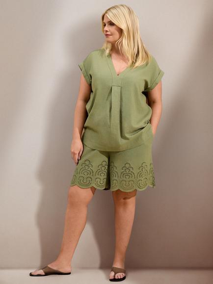 Live Unlimited Linen Blend V-Neck Top, Green
