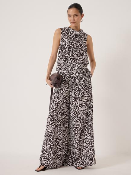 HUSH Airflow Extra Wide Leg Trousers containing LENZING™ ECOVERO™ Viscose - view 2, Black/White