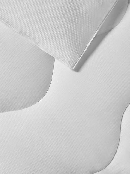 The Fine Bedding Company Breathe® Duvet, 4.5 Tog - view 2, White