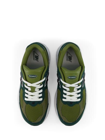 New Balance Kids' 2002 Lace-Up Trainers, Green - view 2, Green