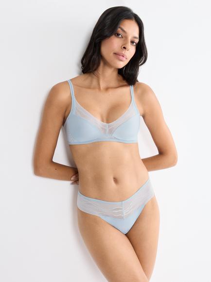 Triumph Breathe & Lift Smart Non Padded Bra, Light Blue