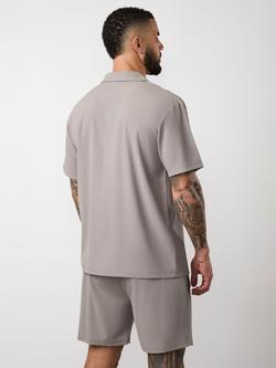 Gym King Signature Woven Shirt, Taupe - view 2, Taupe