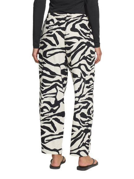 ICHI Ihlinno Linen Blend Barrel Leg Trousers, White/Multi - view 2, White/Multi
