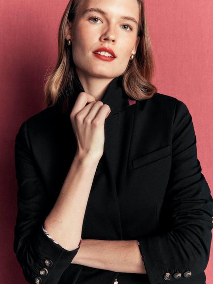 Boden Stamford Ponte Blazer containing LENZING™ ECOVERO™ Viscose, Black - view 2, Black