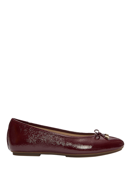 FitFlop Delicato Bow Textured Patent Leather Ballet Flat Shoes, Dark Merlot, Dark Merlot