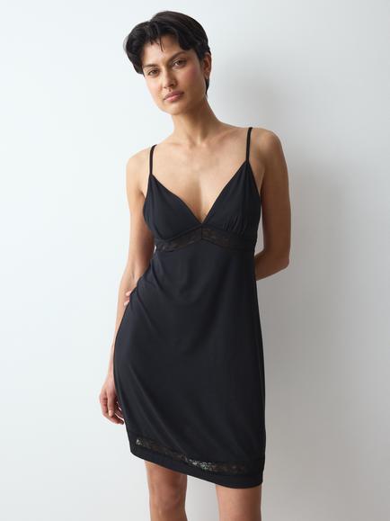 Triumph Comfort Allure Nightdress, Black, Black