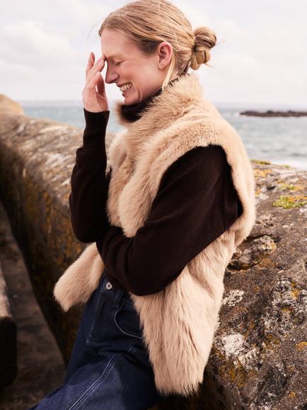 Celtic & Co. Reversible Toscana Gilet, Caramel, Caramel