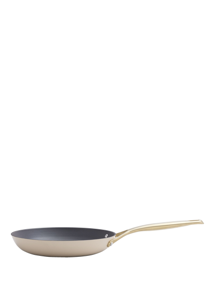 Stellar Cast Light Frying Pan, Clay (cream)