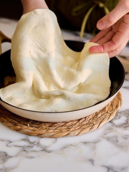 Stellar Cast Light Frying Pan - view 2, Clay (cream)