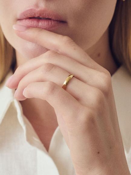 Created Brilliance 9ct Gold 3mm D-Shape Wedding Ring - view 2, Yellow Gold