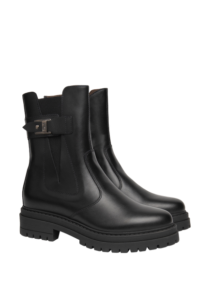 NeroGiardini Fonni Leather Cleated Sole Chelsea Boots - view 2, Black