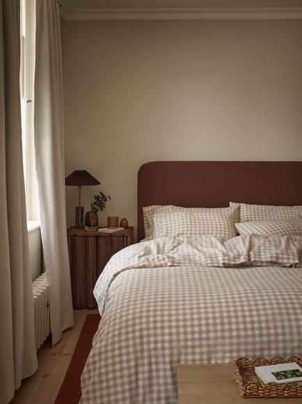 Piglet in Bed Gingham Linen Blend Bedding, Oatmeal - view 2, Oatmeal