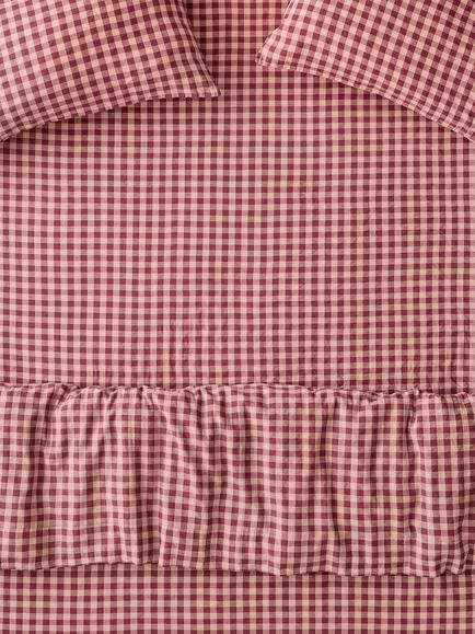 Piglet in Bed Colour Drench Gingham Linen Blend Fitted Sheet, Rhubarb/Rose, Rhubarb/Rose