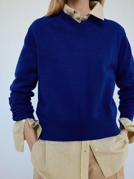 Mango Fine Knit V-Neck Jumper, Electric Blue