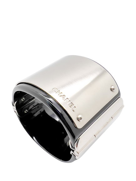 Pre-loved Vintage CHANEL Logo Plaque Cuff, Dated 2007, Silver - view 2, Silver