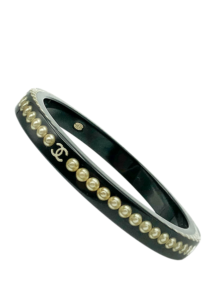 Pre-loved CHANEL Logo Pearl Bangle, Dated 2010 - view 2, Black