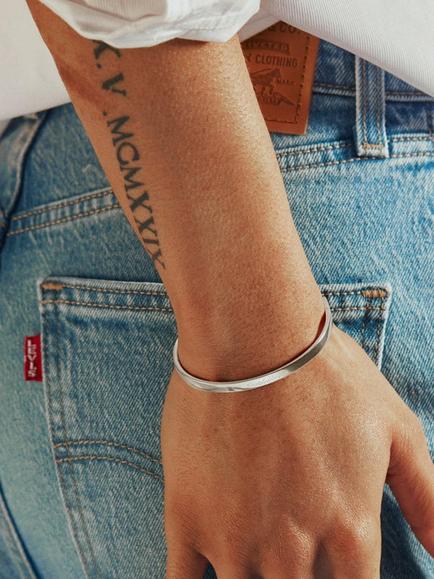 Monica Vinader Essential Hinge Bangle, Silver - view 2, Silver
