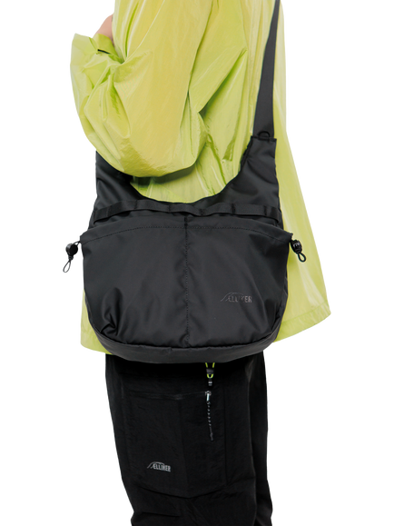 ELLIKER Bain Sling Crossbody Bag, 6.5L - view 2, Black