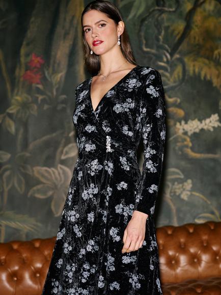 Yumi Long Sleeve Floral Velour Midi Dress, Black - view 2, Black