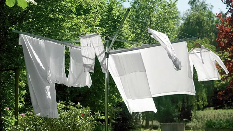 outdoor clothes airer
