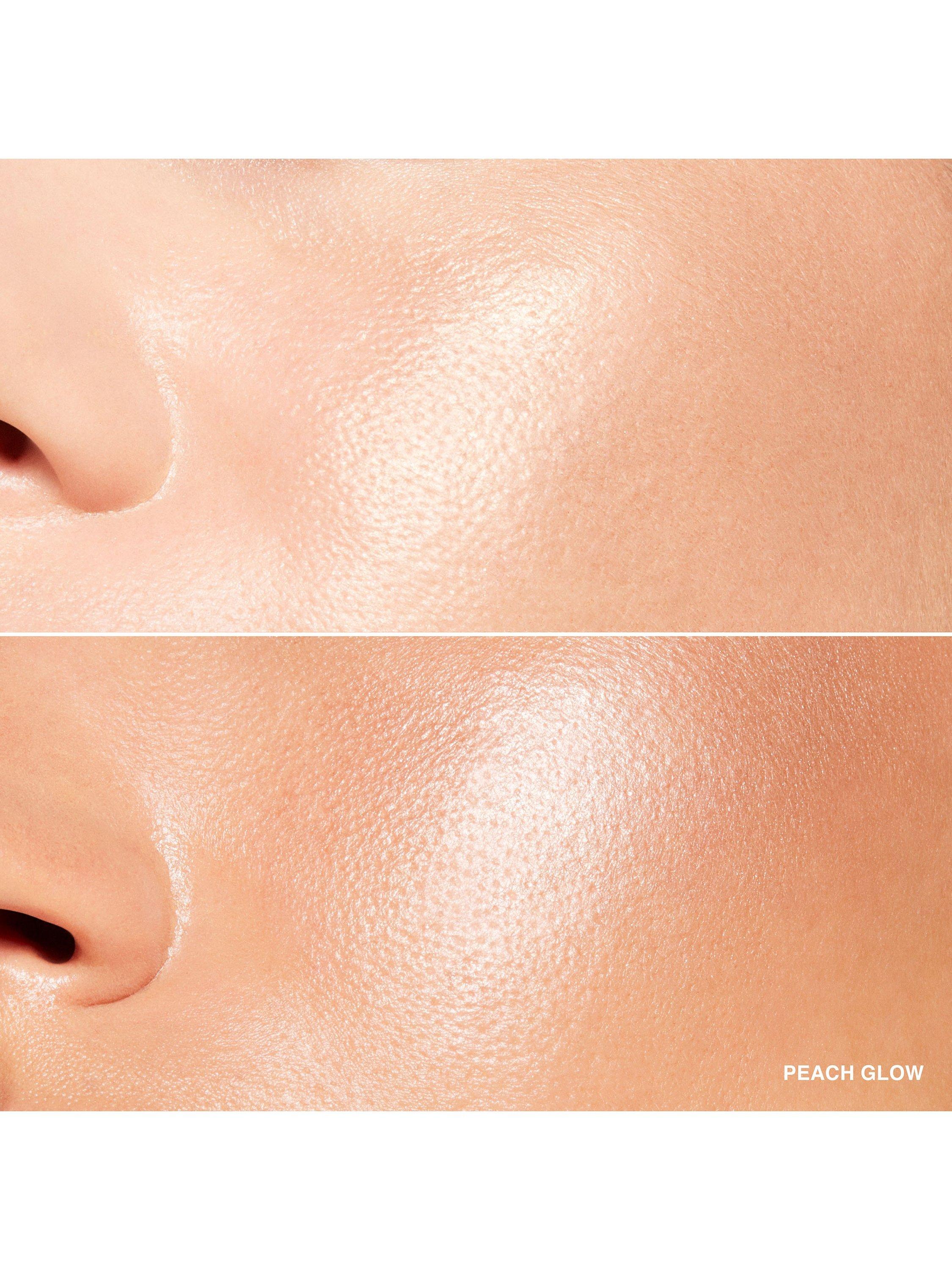 Product image 3 of 3, which shows Bobbi Brown Real Nudes Collection Highlighting Powder, Peach Glow