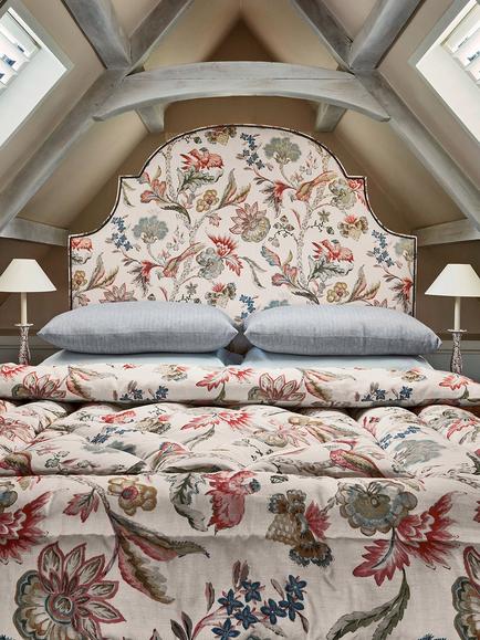 Colefax and Fowler Belvedere Furnishing Fabric - view 2, Pink/Green