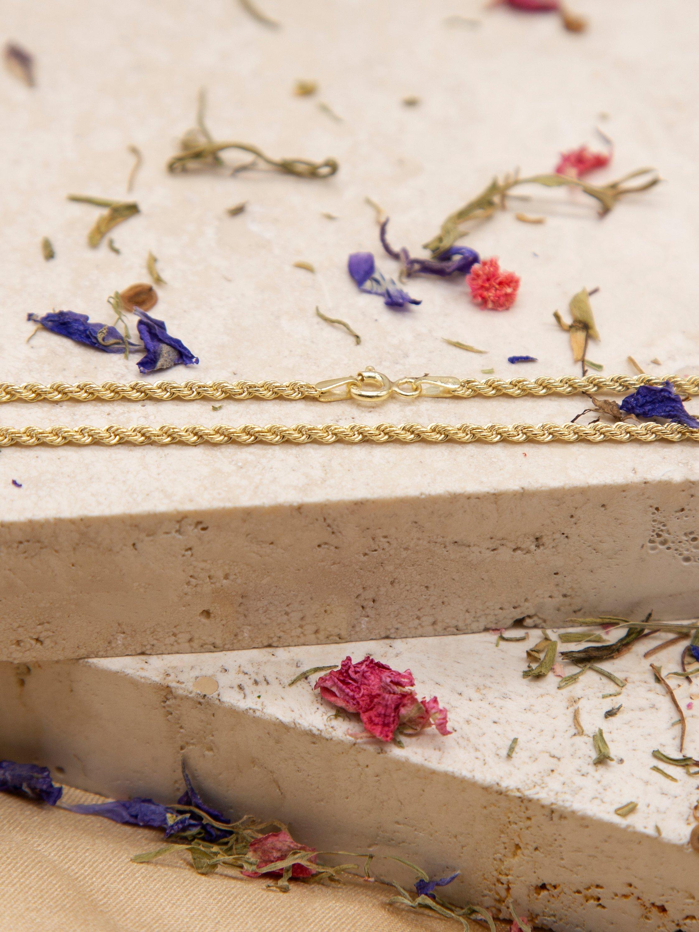 Product image 3 of 5, which shows IBB 9ct Yellow Gold Hollow Short Rope Chain Necklace, Gold