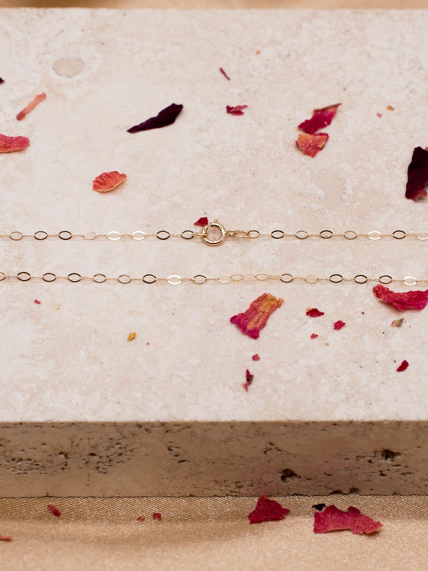 Product image 3 of 5, which shows IBB 9ct Yellow Gold Long Loose Link Chain Necklace, Gold