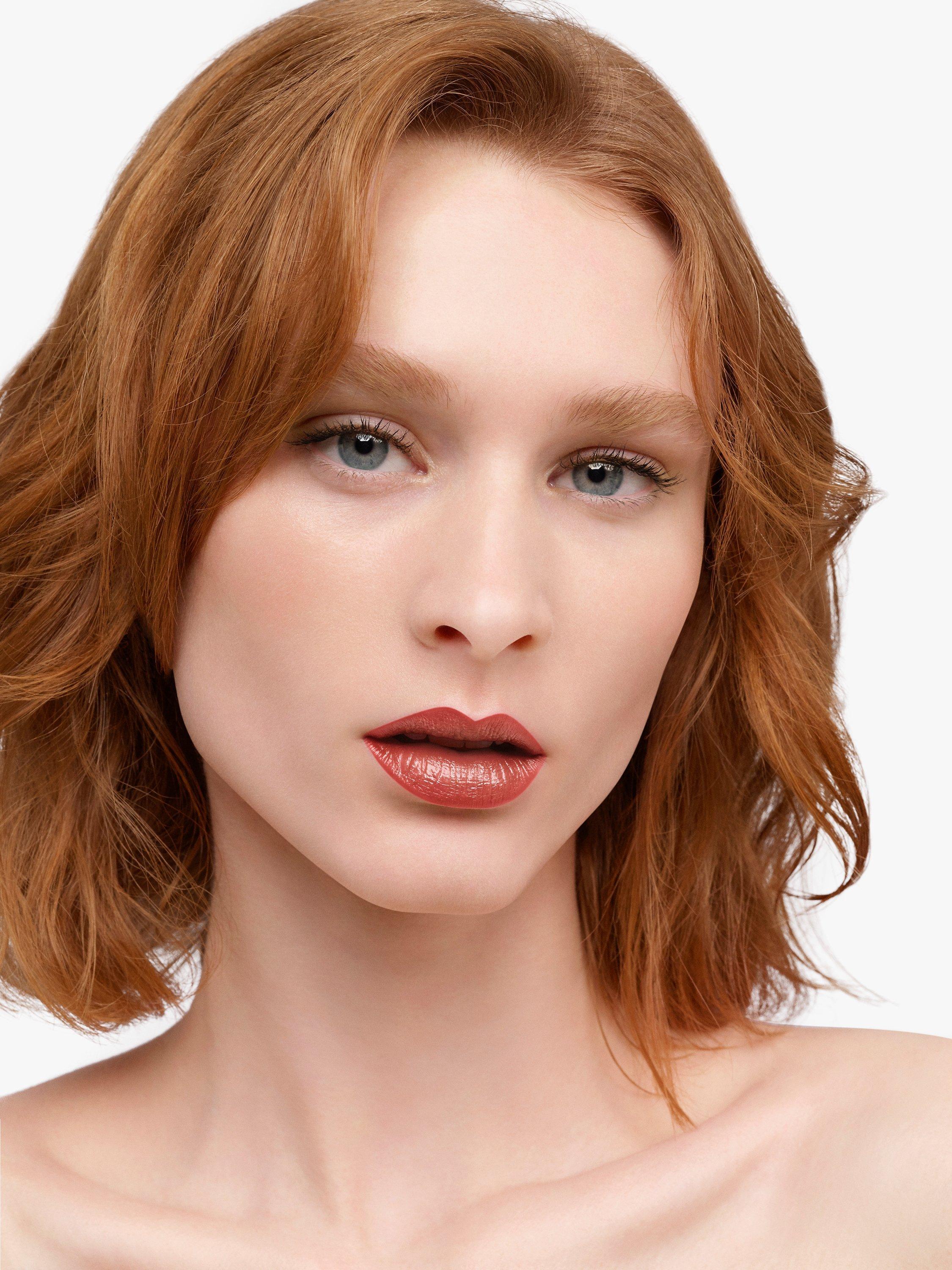 Product image 5 of 6, which shows Carolina Herrera Fabulous Skin Powder Refill, 20 Sunkissed