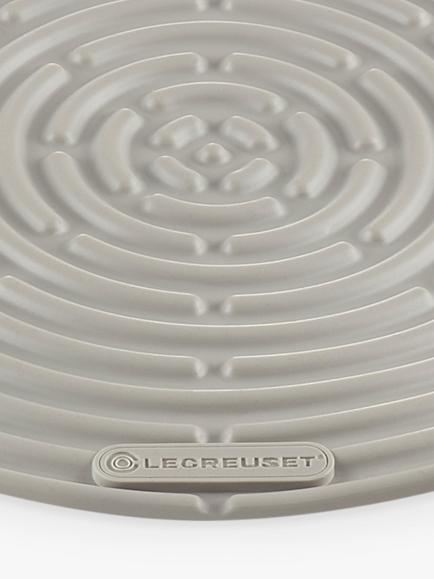 Le Creuset Cool Tool Silicone Trivet - view 2, Mist Grey