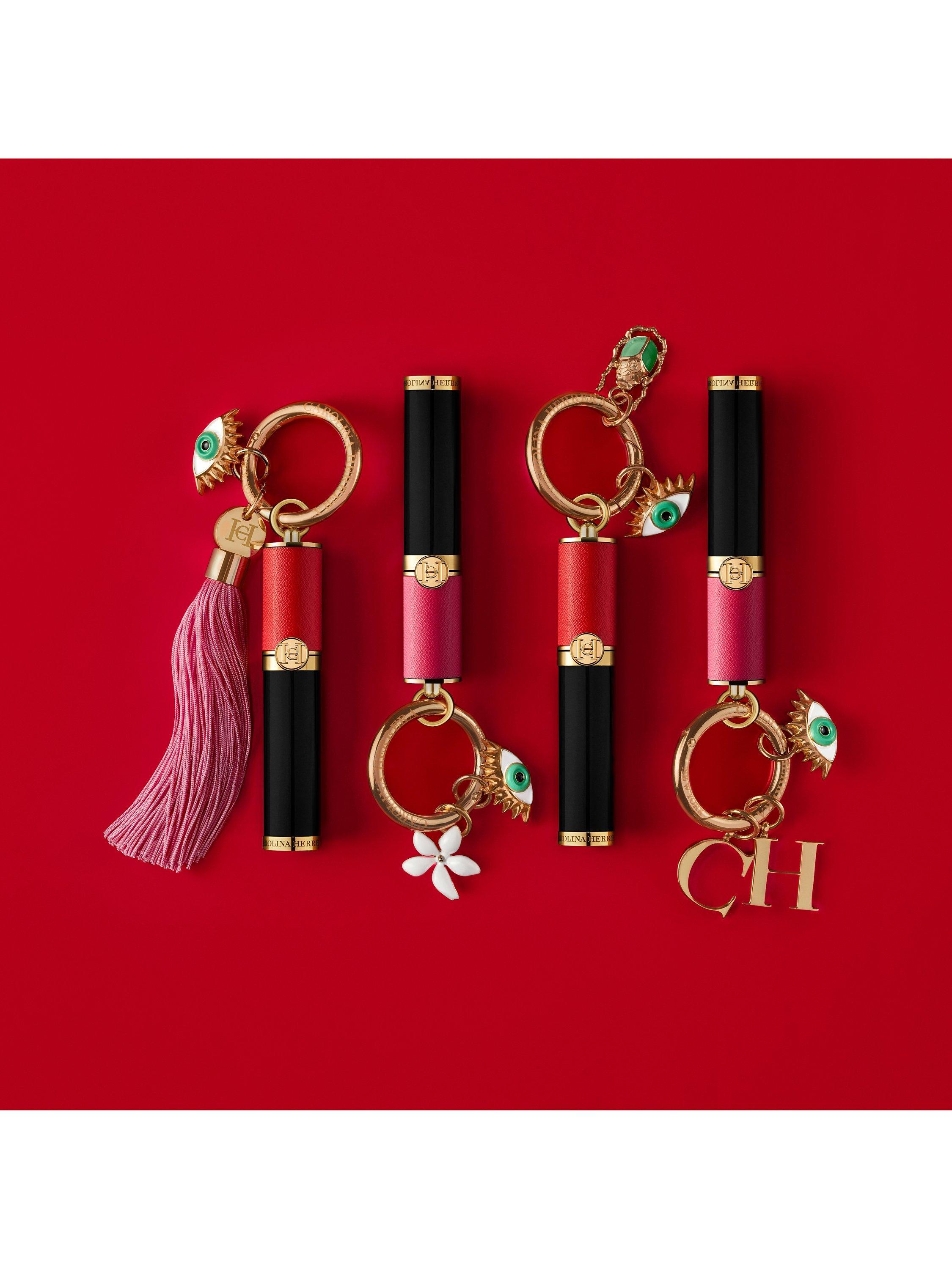 Product image 4 of 7, which shows Carolina Herrera Fabulous Eyes Mascara Smudgeproof, Black