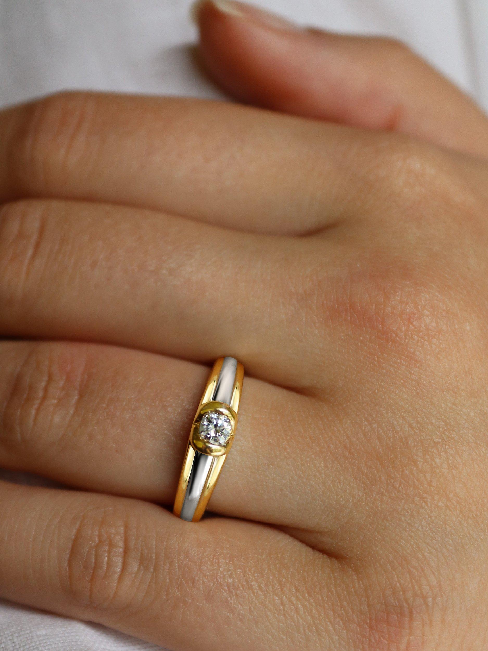 Product image 5 of 5, which shows Milton & Humble Jewellery Pre-Loved 18ct Yellow & White Gold Diamond Ring