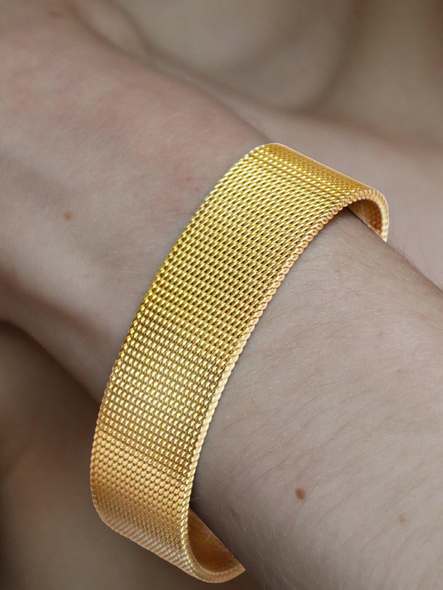 Product image 2 of 3, which shows Milton & Humble Jewellery Pre-Loved Saunders & Shepherd 9ct Yellow Gold Mesh Bracelet, Dated London 1974