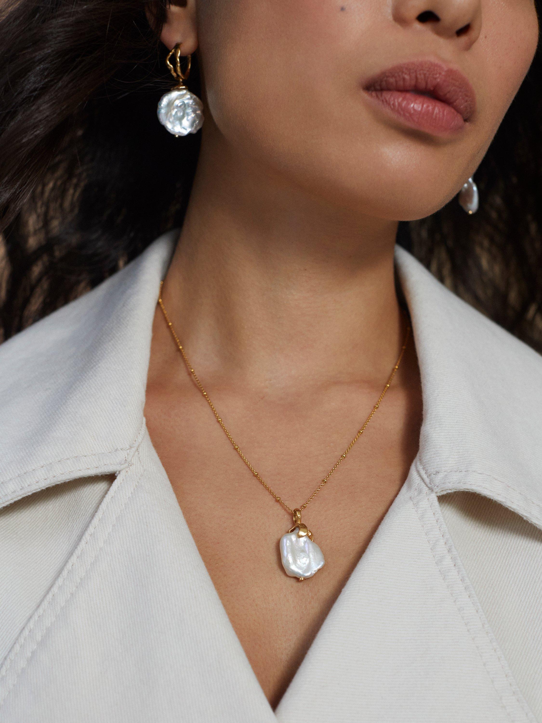 Product image 3 of 4, which shows Monica Vinader x Mother of Pearl Keshi Pearl Charm, Gold/White