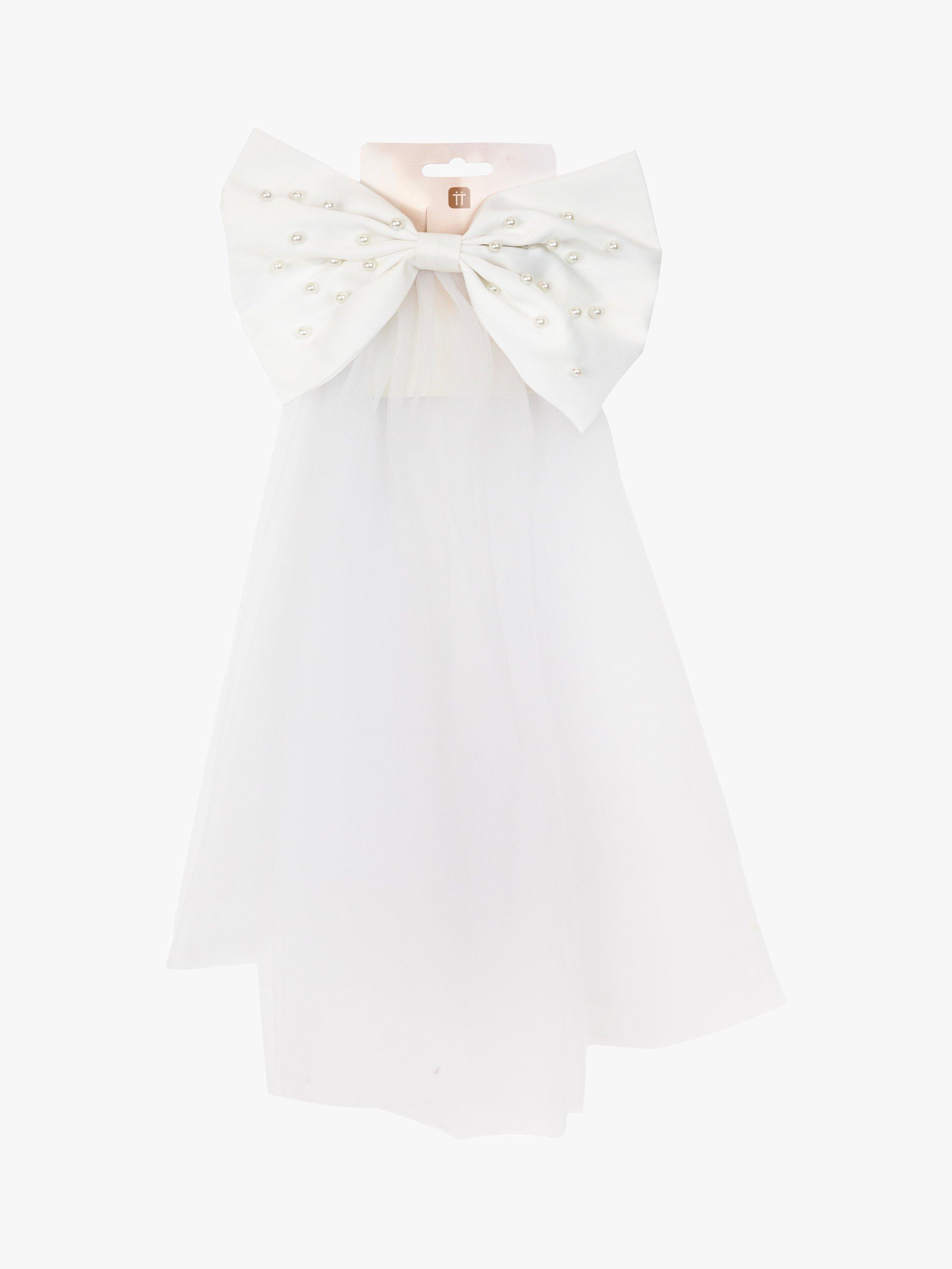 Talking Tables Hen Party Bow and Veil