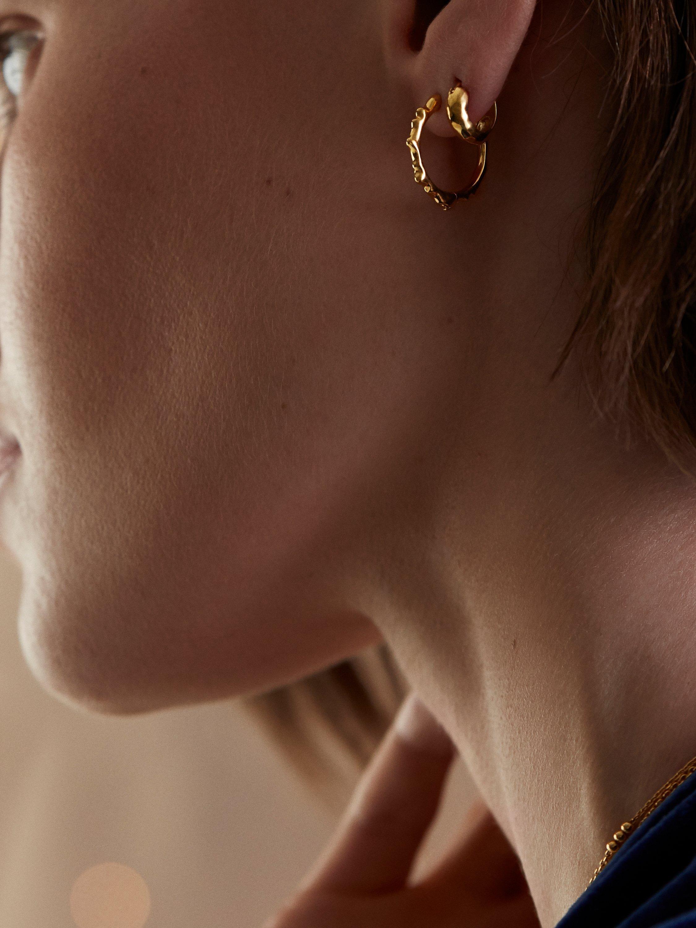 Product image 3 of 5, which shows Monica Vinader Siren Muse Chunky Huggie Hoop Earrings, Gold