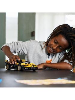 LEGO Technic 42151 Bugatti Bolide - view 2, 