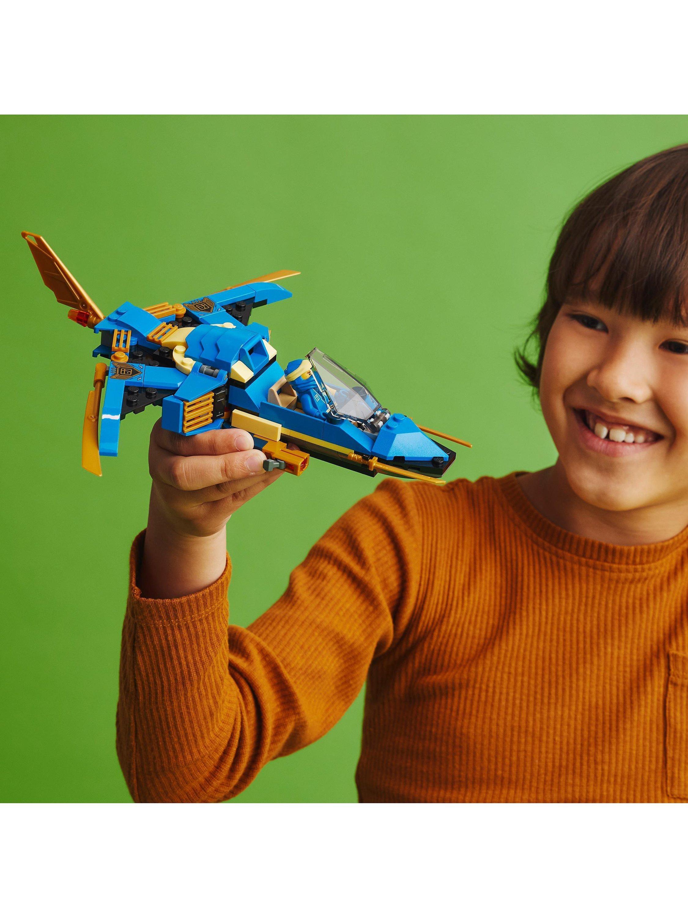 LEGO Ninjago 71784 Jay s Lightning Jet EVO