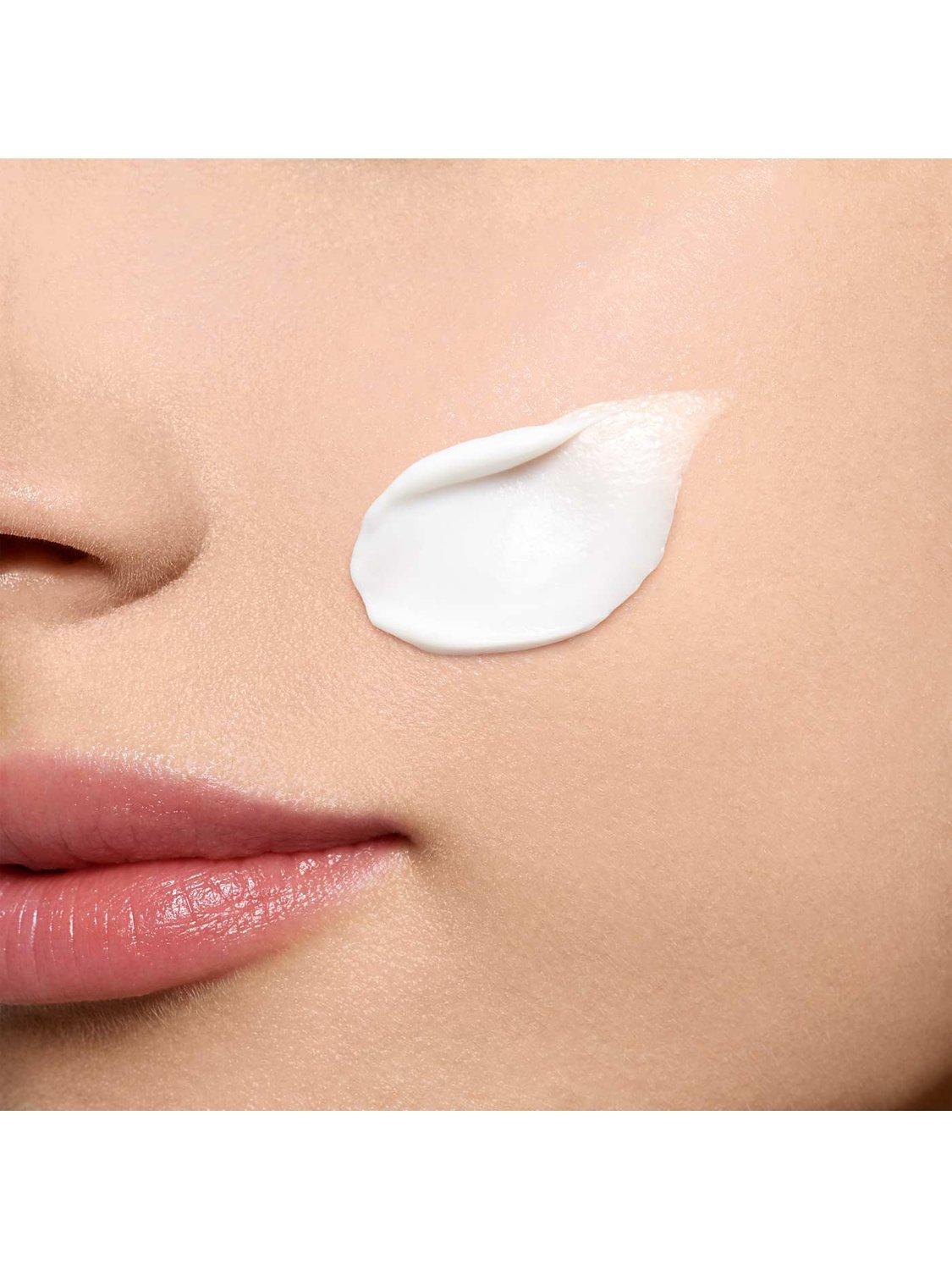 Product image 3 of 3, which shows Clarins Hydra-Essentiel Silky Cream, 50ml