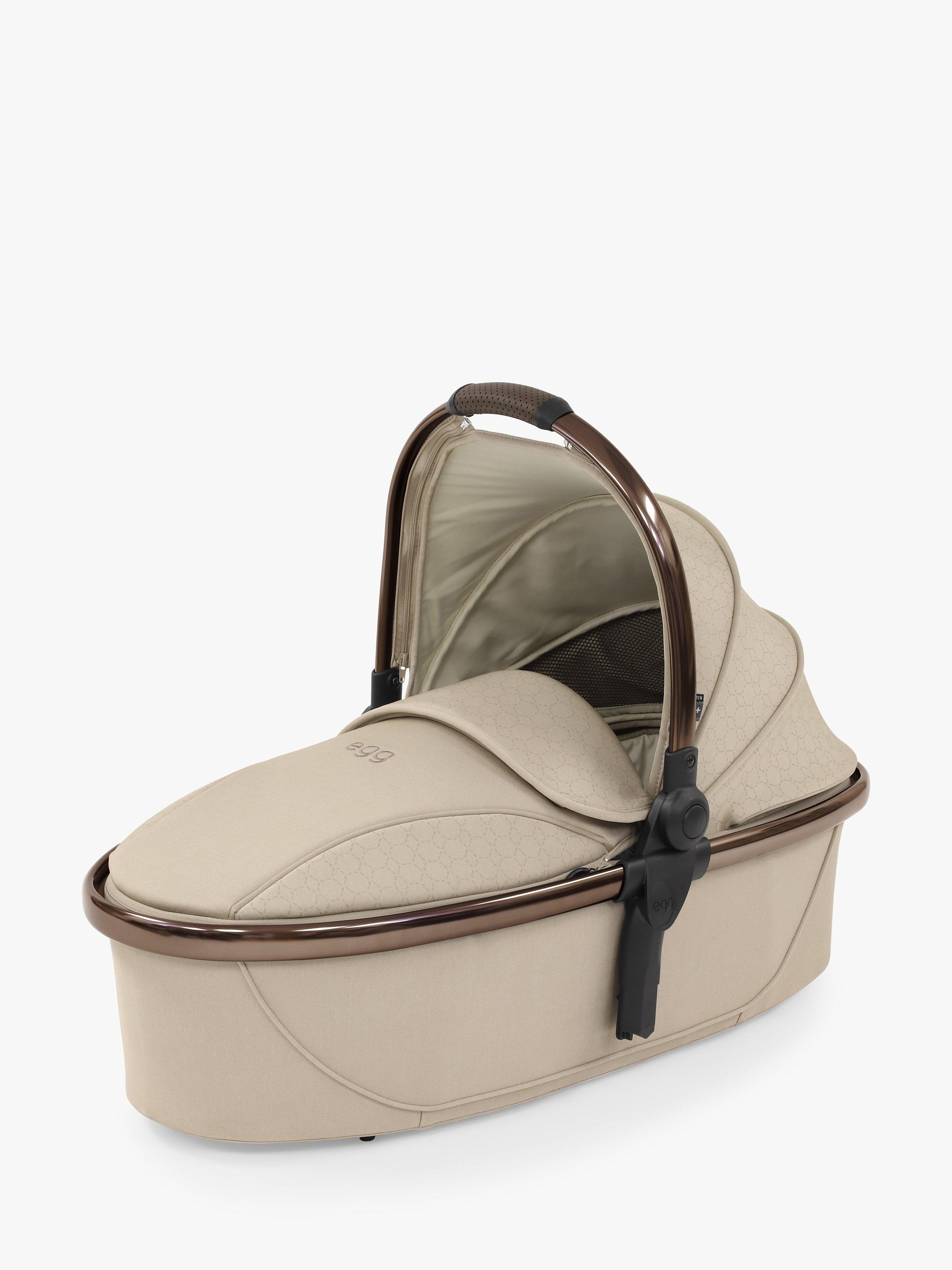 egg2 Carrycot, Feather Geo