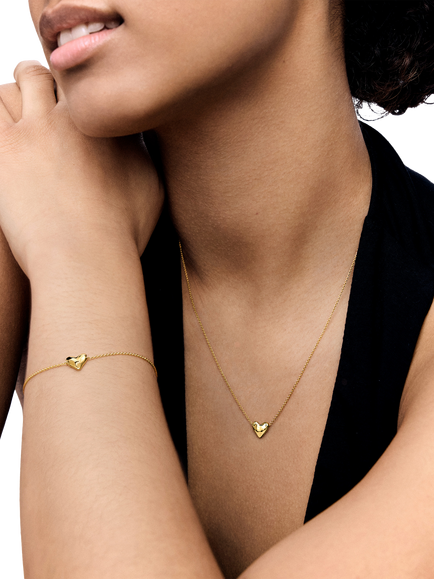 Monica Vinader Heart Pebble Necklace, Gold - view 2, Gold