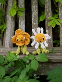 TOFT Mini Buttercup and Daisy Crochet Kit - view 2, Multi