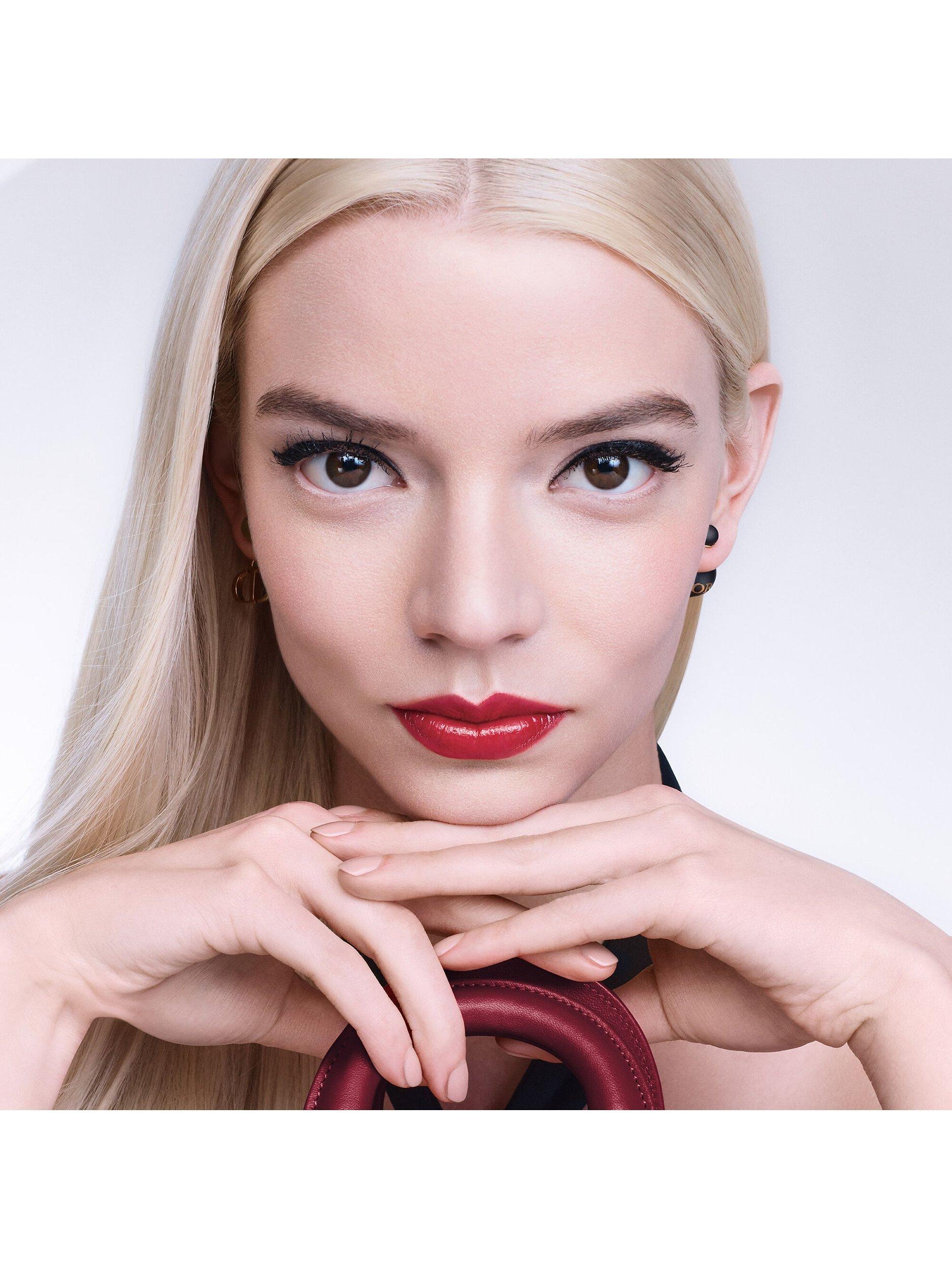 Product image 8 of 11, which shows DIOR Addict Shine Lipstick Refill, 521 Diorelita