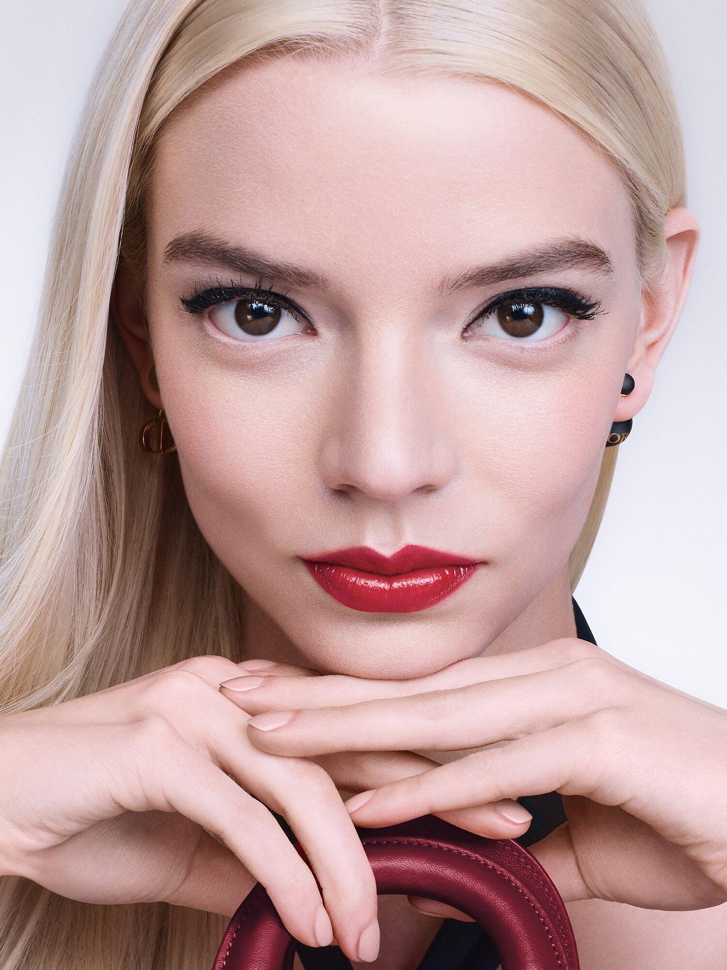 Product image 8 of 11, which shows DIOR Addict Shine Lipstick Refill, 566 Peony Pink
